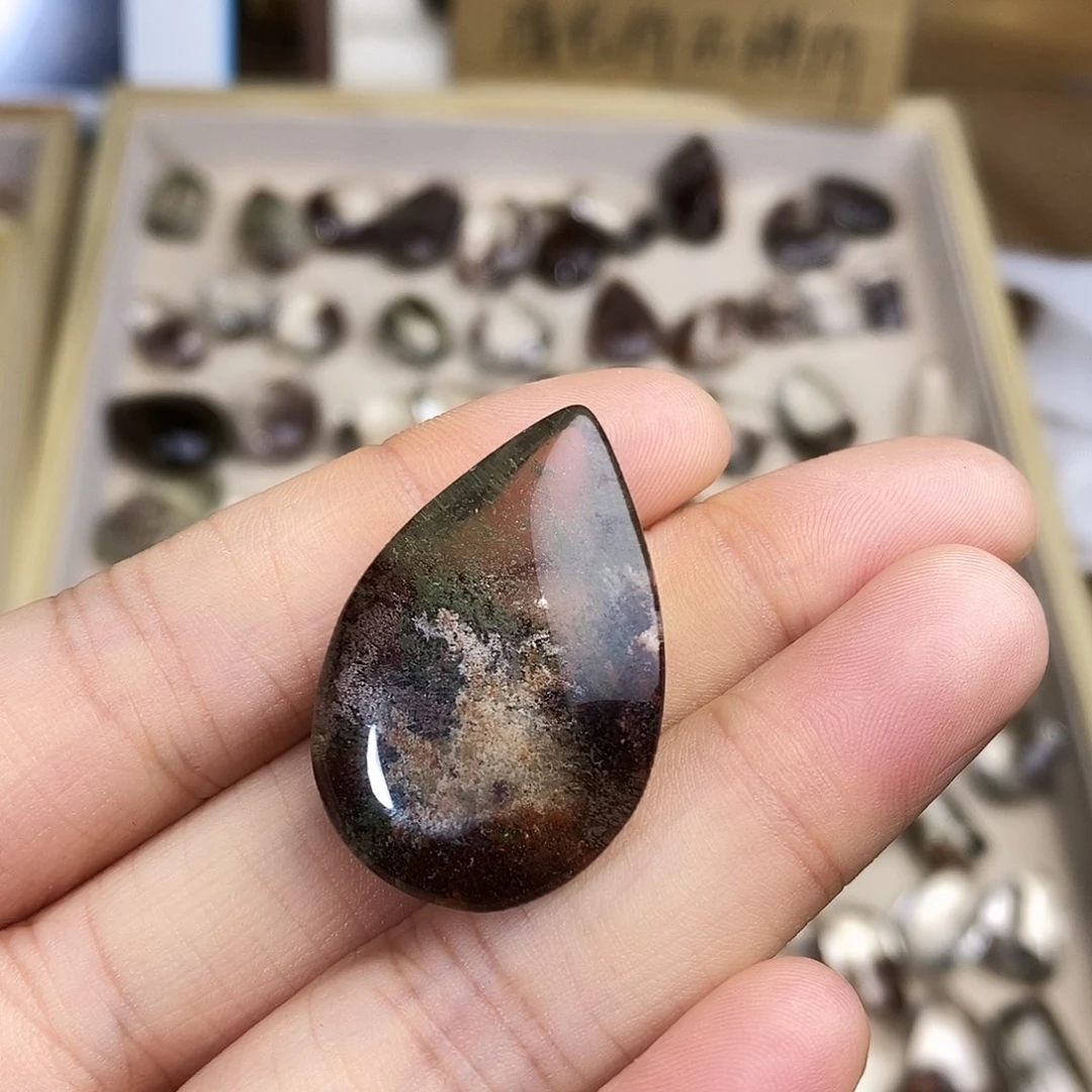 未镶嵌颈饰水晶沐*水晶