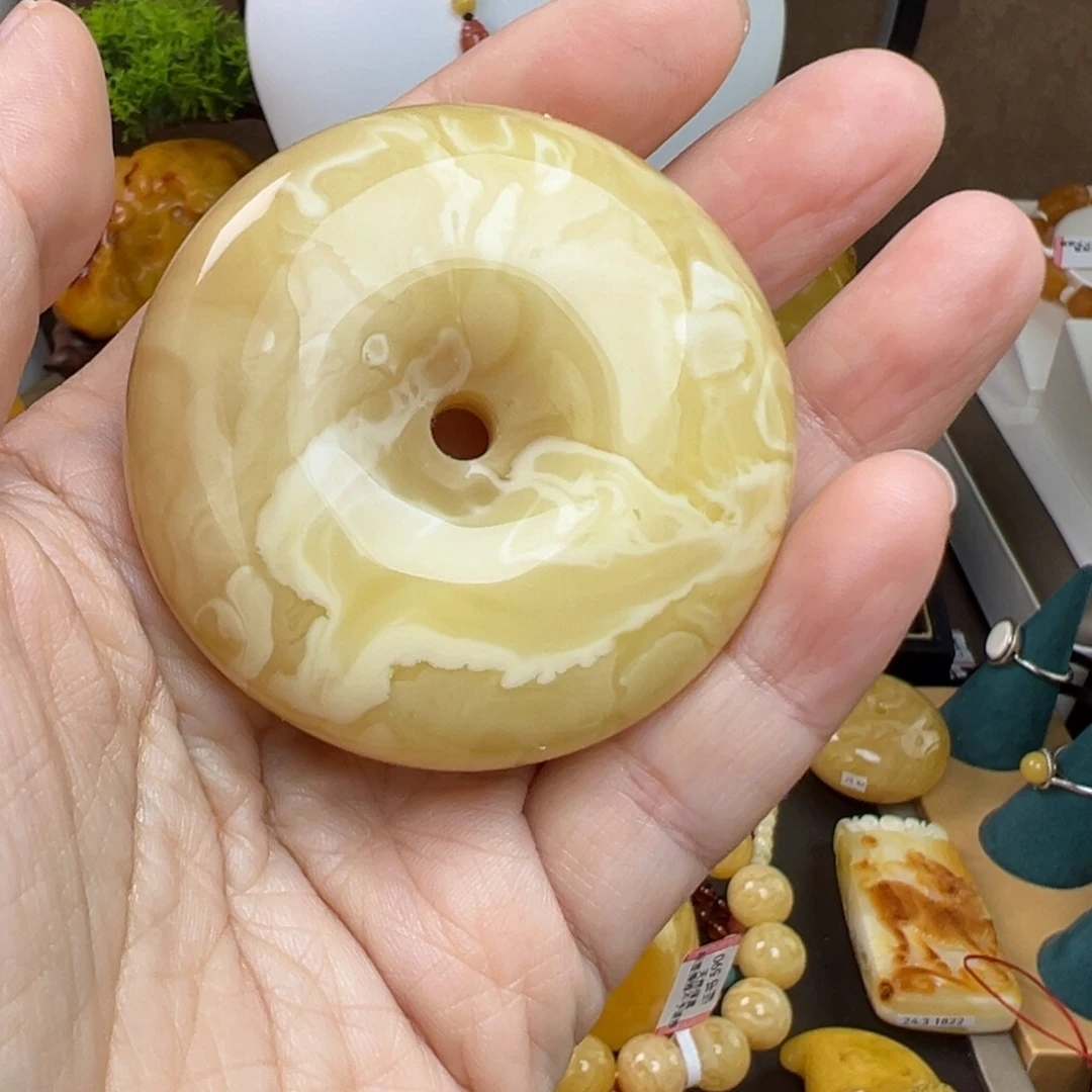 蜜蜡吊坠(不含链)未镶嵌