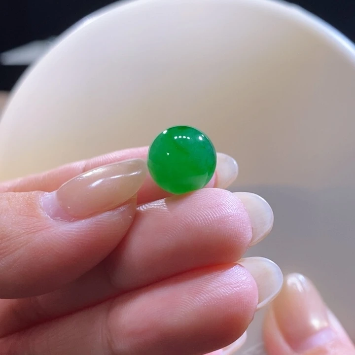 翡翠未镶嵌吊坠(不含链)翡翠辣绿珠卡12.2