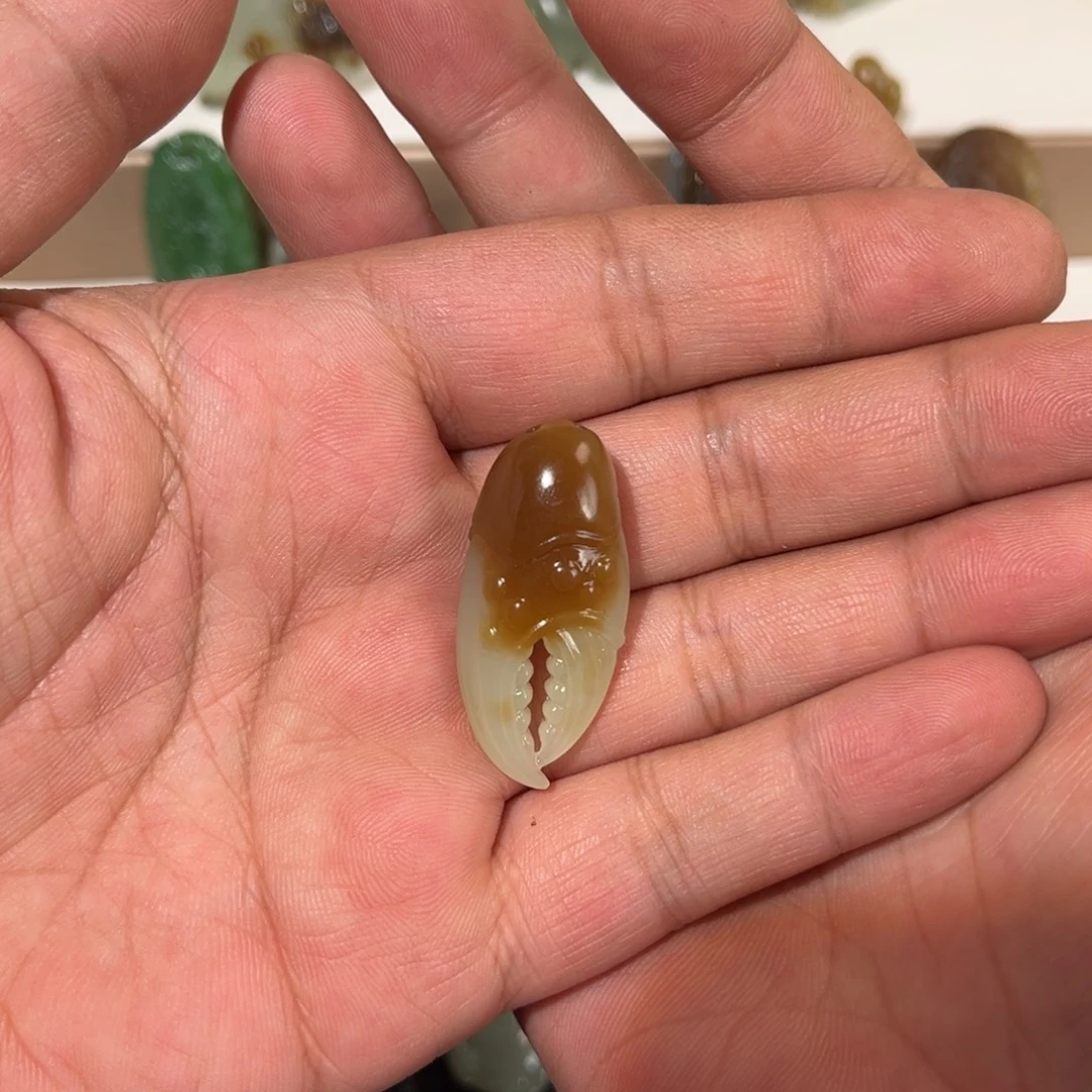 和田玉未镶嵌吊坠(不含链)