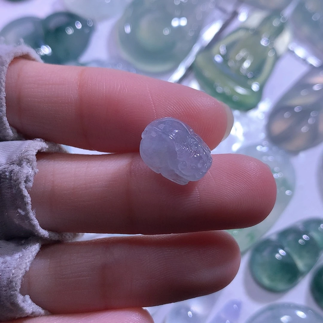 颈饰未镶嵌翡翠貔貅