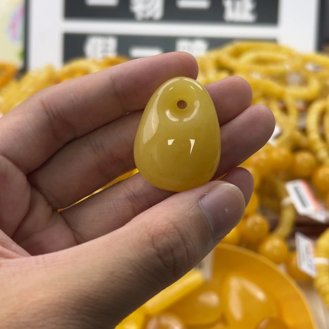 未镶嵌琥珀珠宝奇石