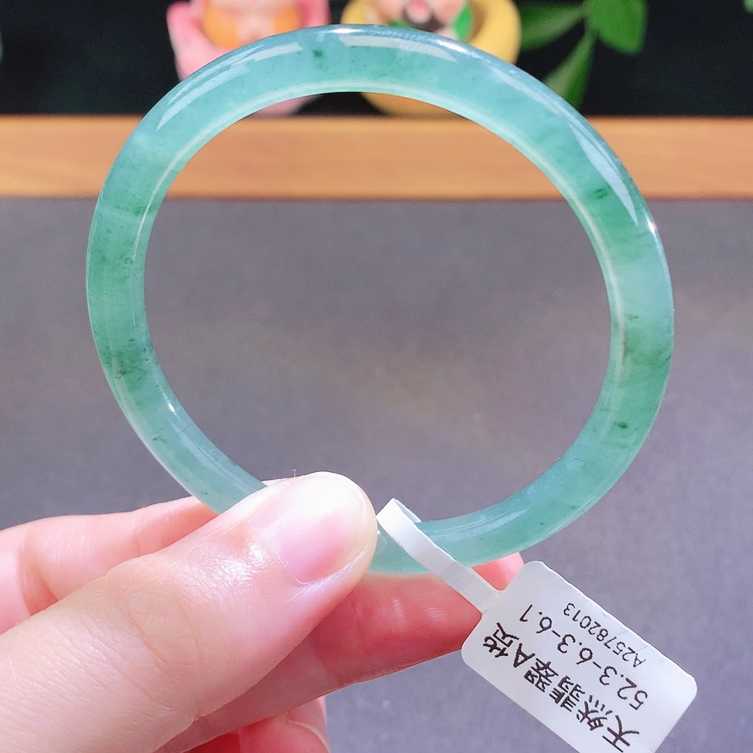 翡翠未镶嵌手镯天然翡翠