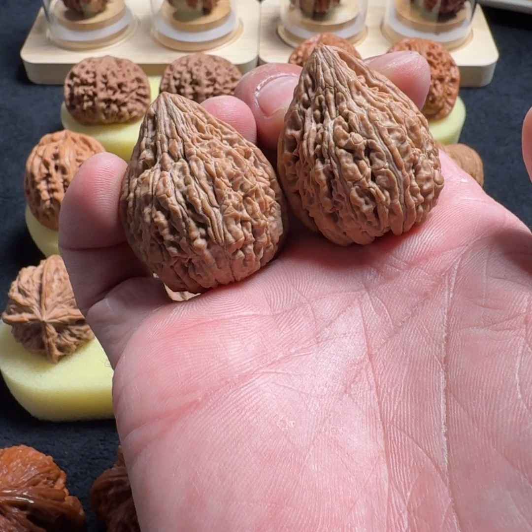 吊坠文玩核桃坐佛