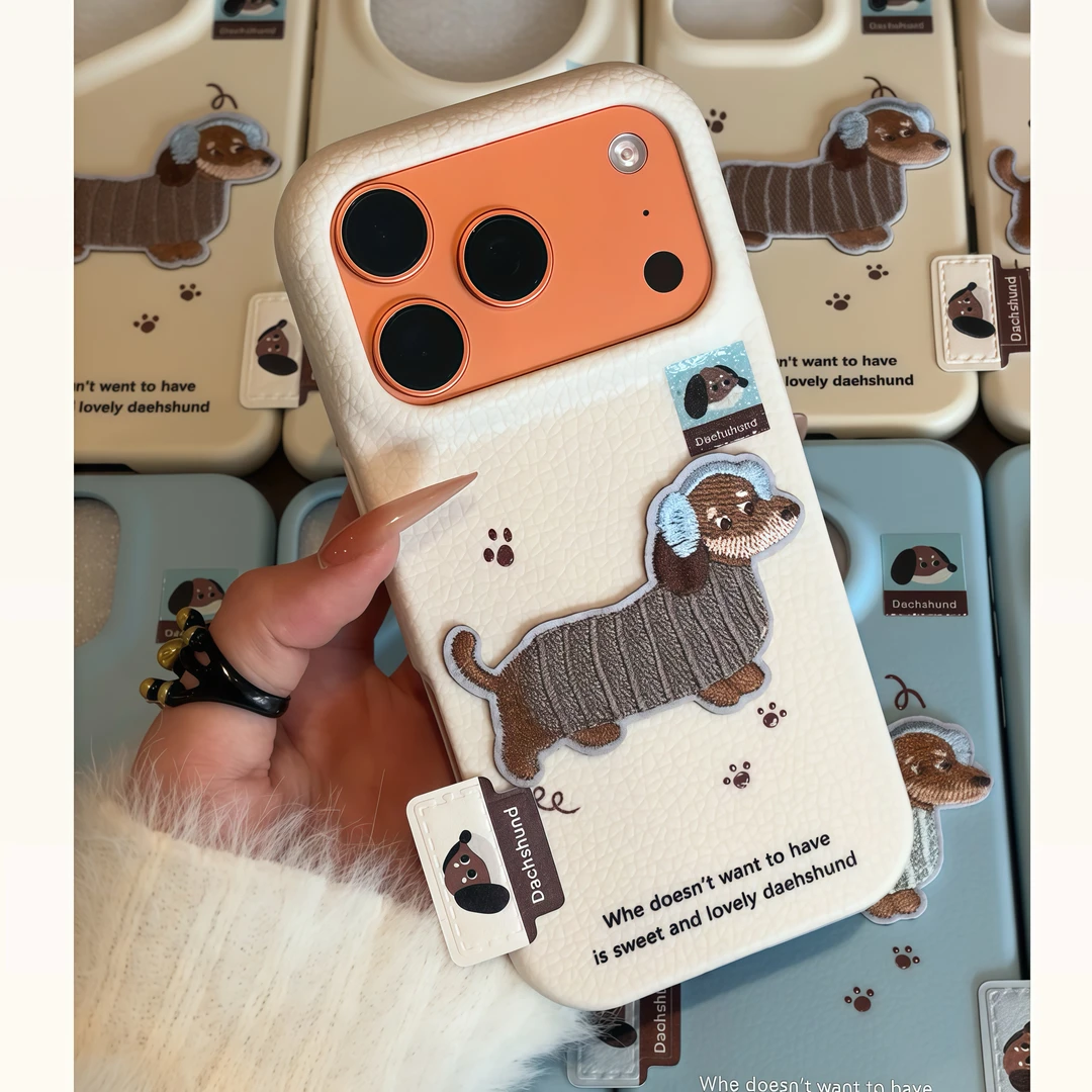 BANCA刺绣腊肠狗标签适用苹果17/16手机壳华为vivo小米15oppo套