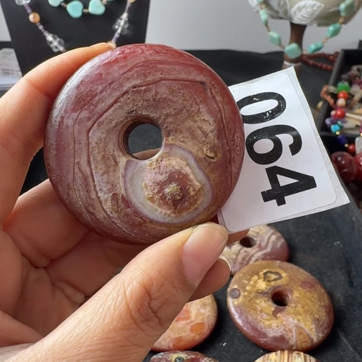 欢***好玛瑙/玉髓未镶嵌颈饰