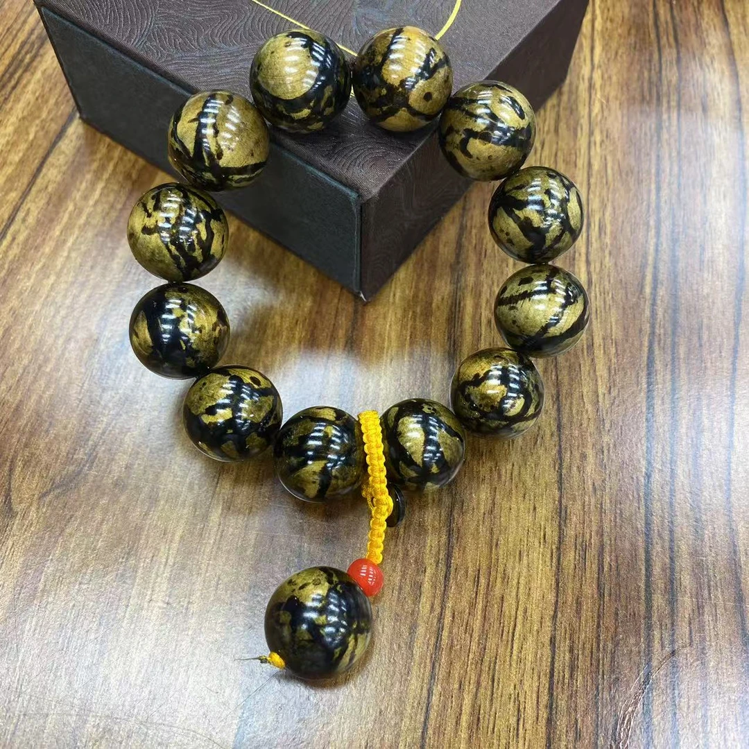 精品神龙木手链丫3837