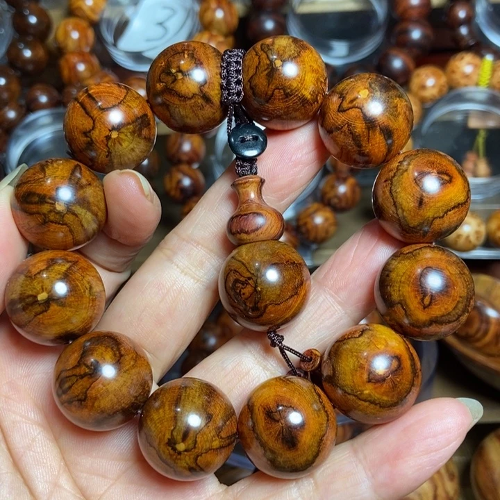 黄花梨/降香黄檀海南蝴蝶纹尺寸2.0