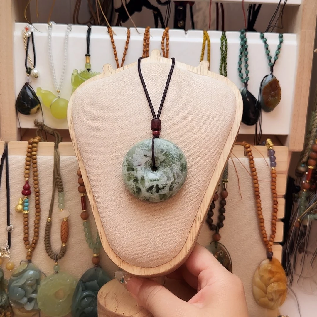 蛇纹石玉合金颈饰