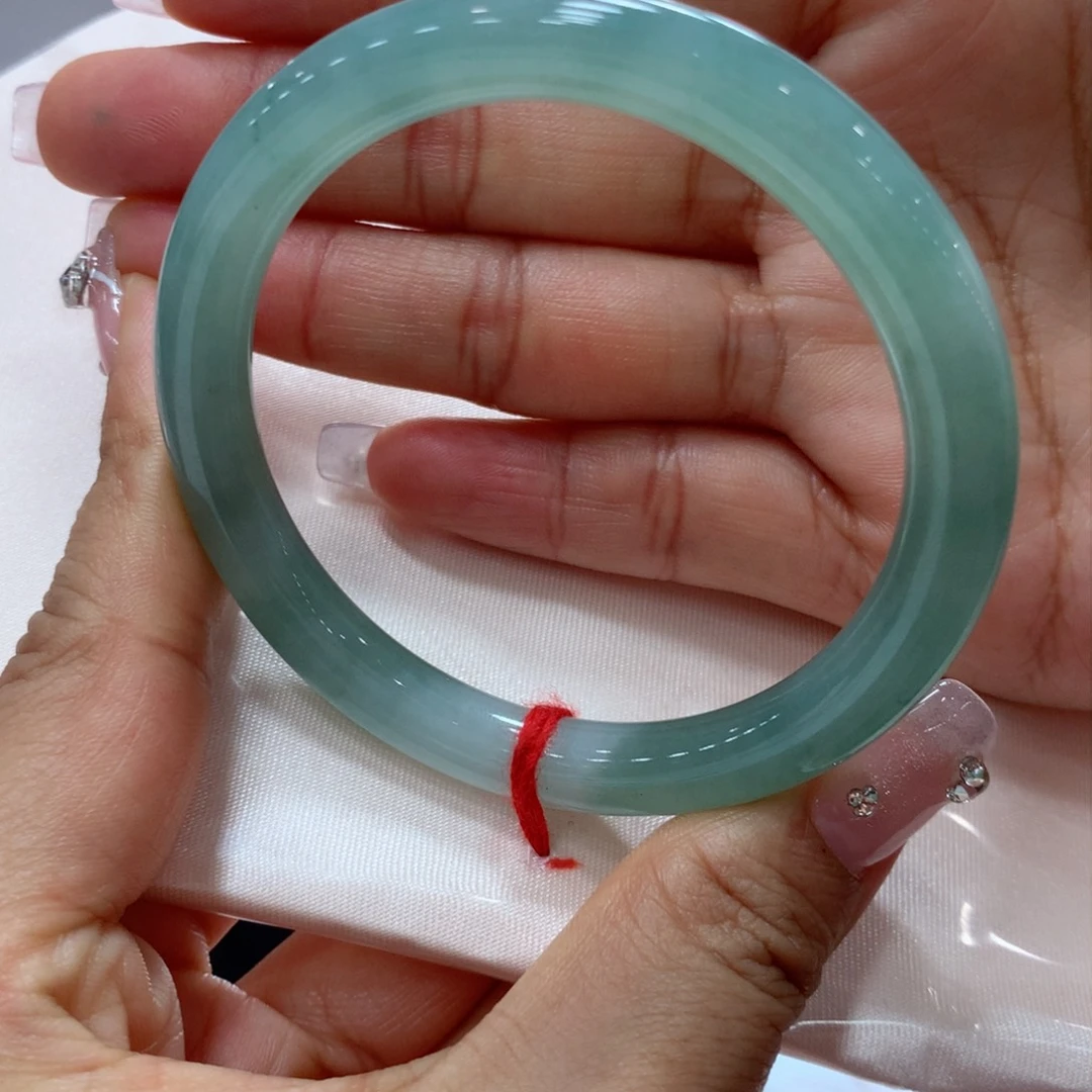 翡翠手镯未镶嵌买断