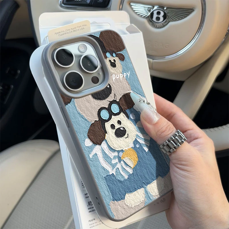 背带裤小狗适用苹果16p/15手机壳iPhone14promax13荔枝纹1211防摔