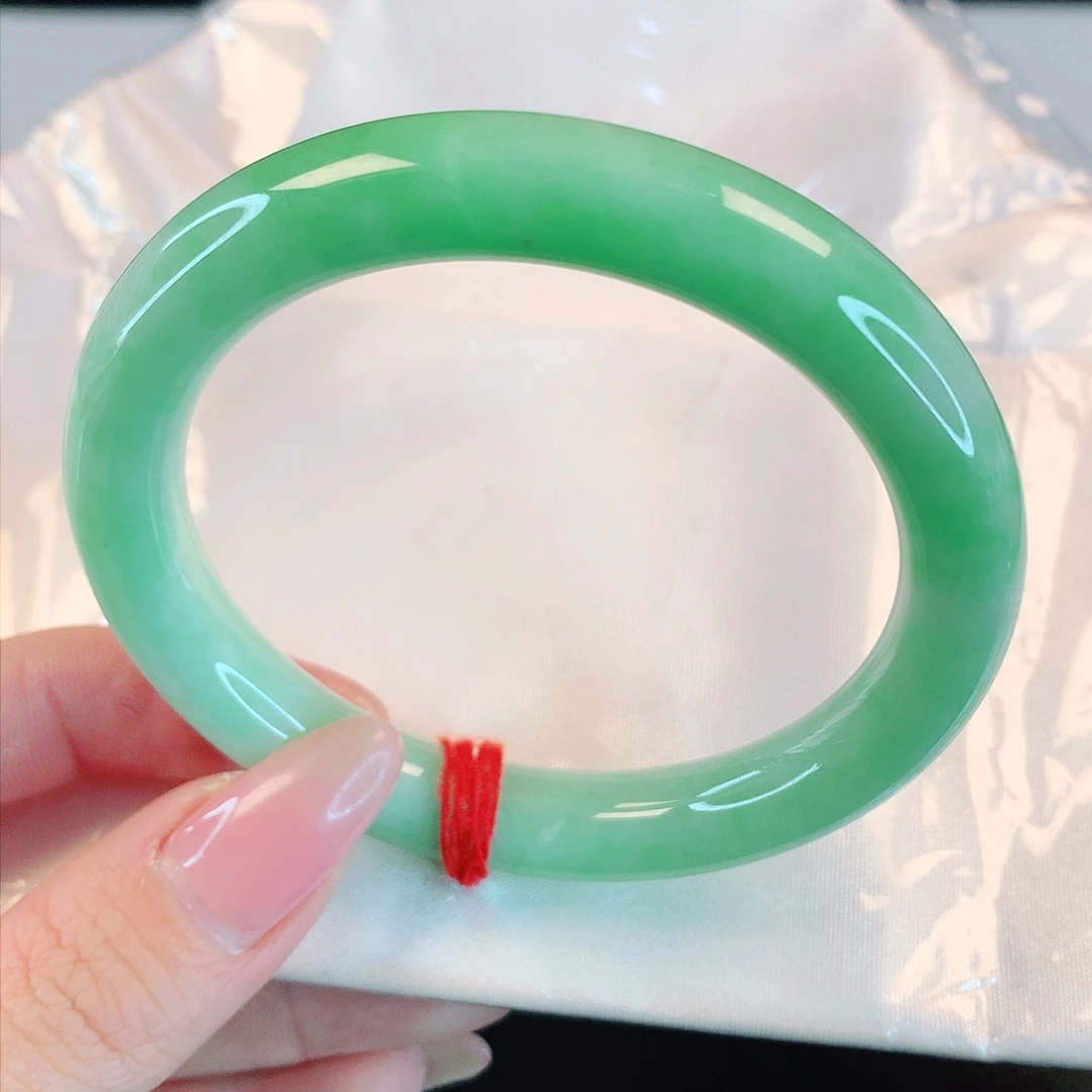 翡翠手镯未镶嵌4523圈口