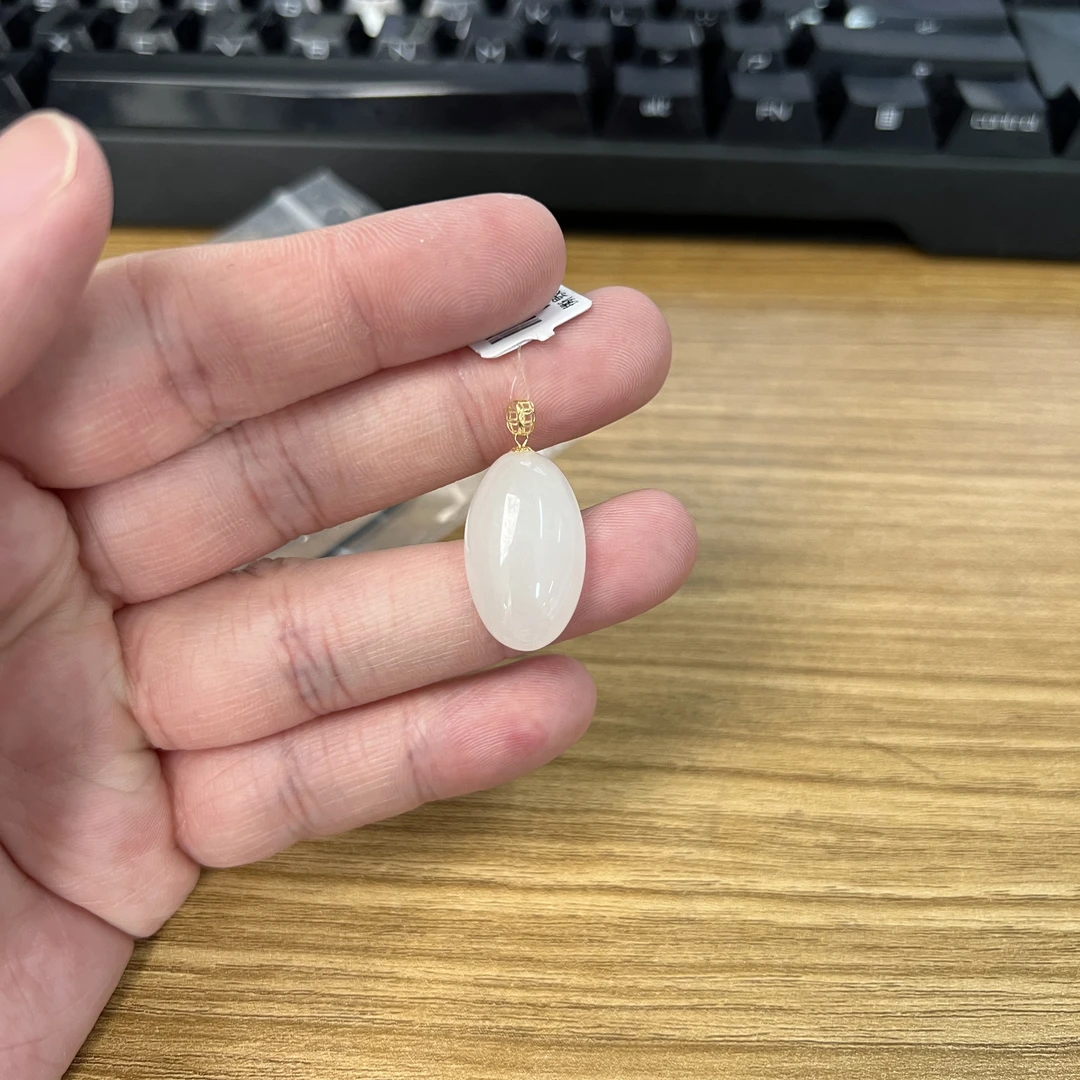 【珠宝厂长】新疆料和田玉随型18K金扣头