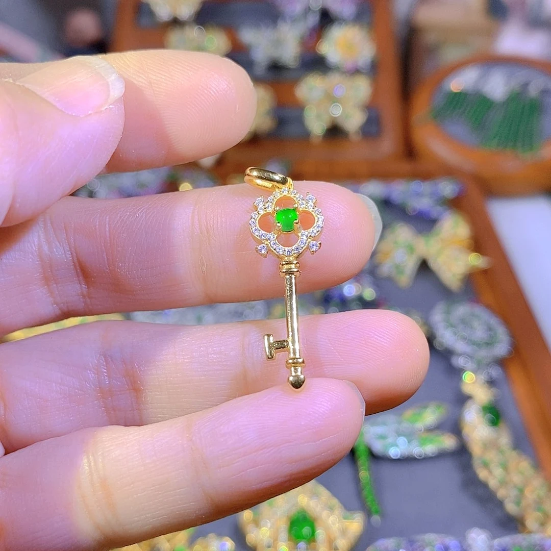 颈饰银S925镶嵌翡翠