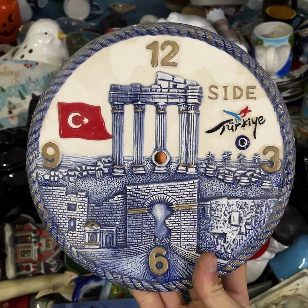 摆件 磕碰。封釉。