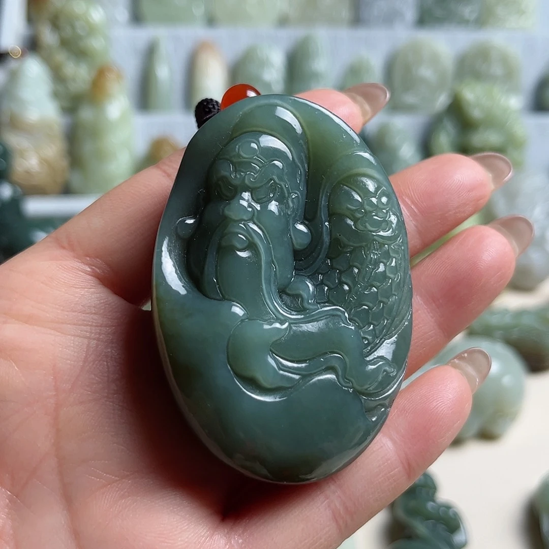 和田玉未镶嵌把件