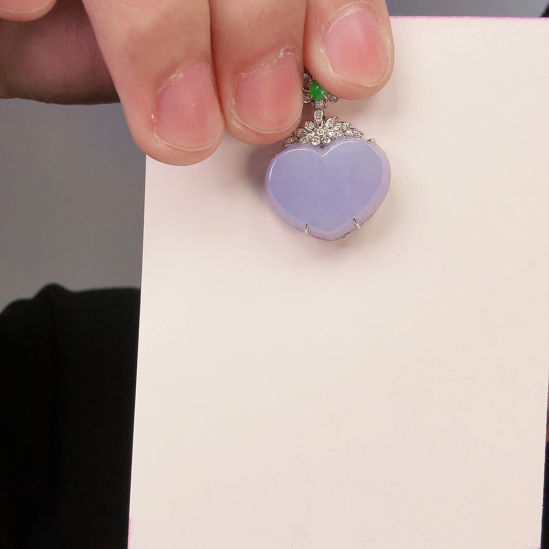 翡翠颈饰18K金镶嵌M****姐一件