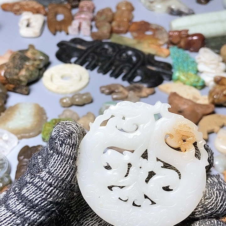 和田玉未镶嵌颈饰121