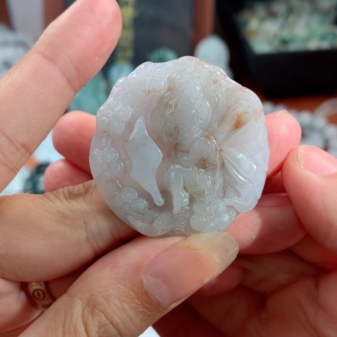 翡翠未镶嵌颈饰翡翠