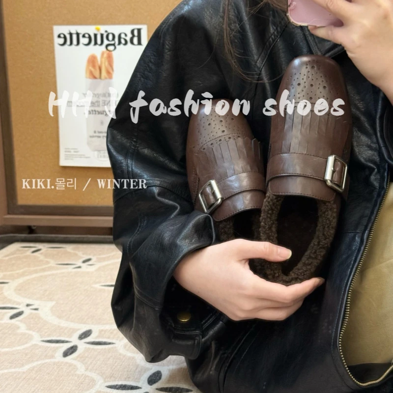 方头雕花小众流苏单鞋女加绒2025冬季新款欧货布洛克英伦风小皮鞋