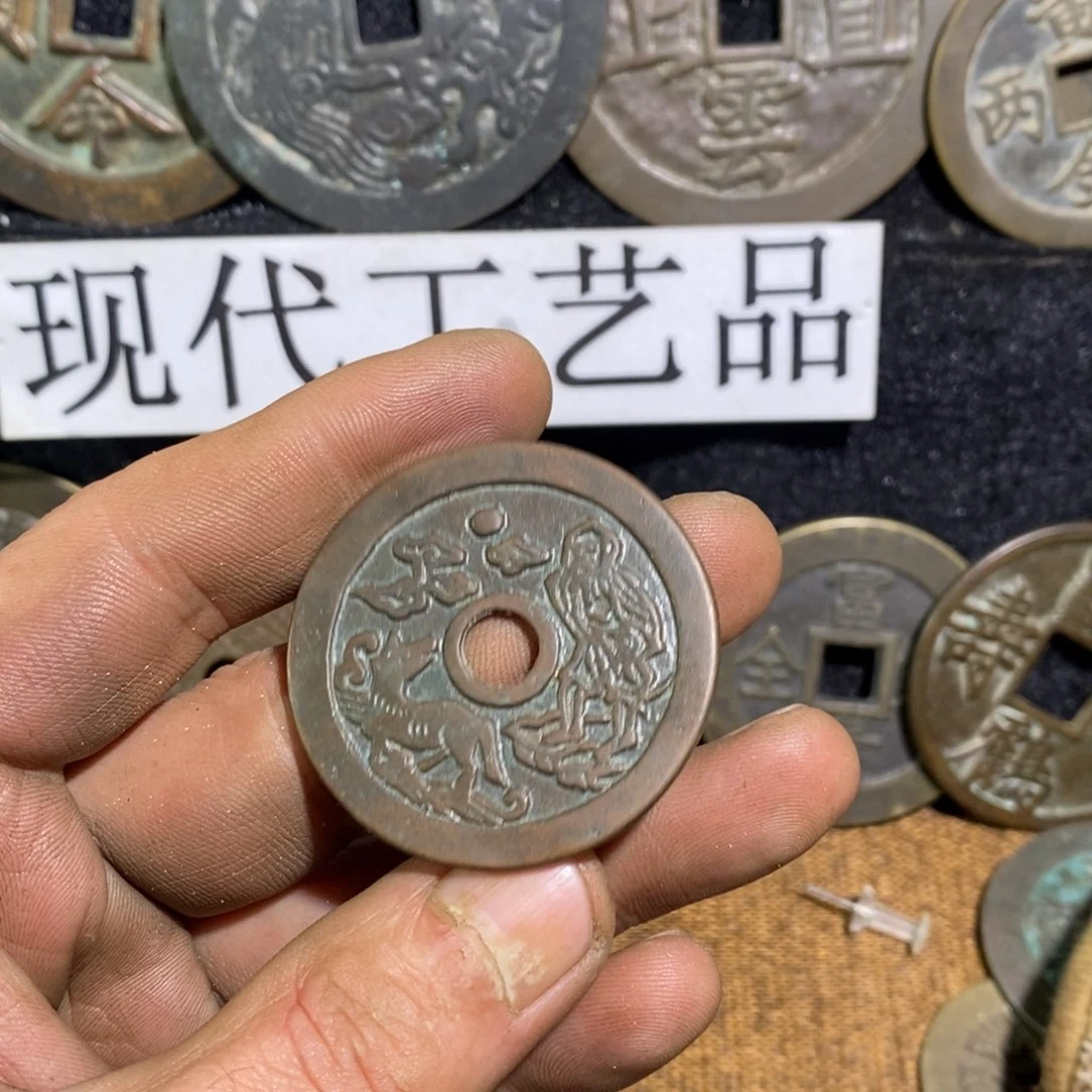 伯***安铜翻砂铸造现代工艺品