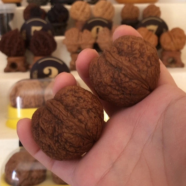 桃核吊坠云南铁核桃