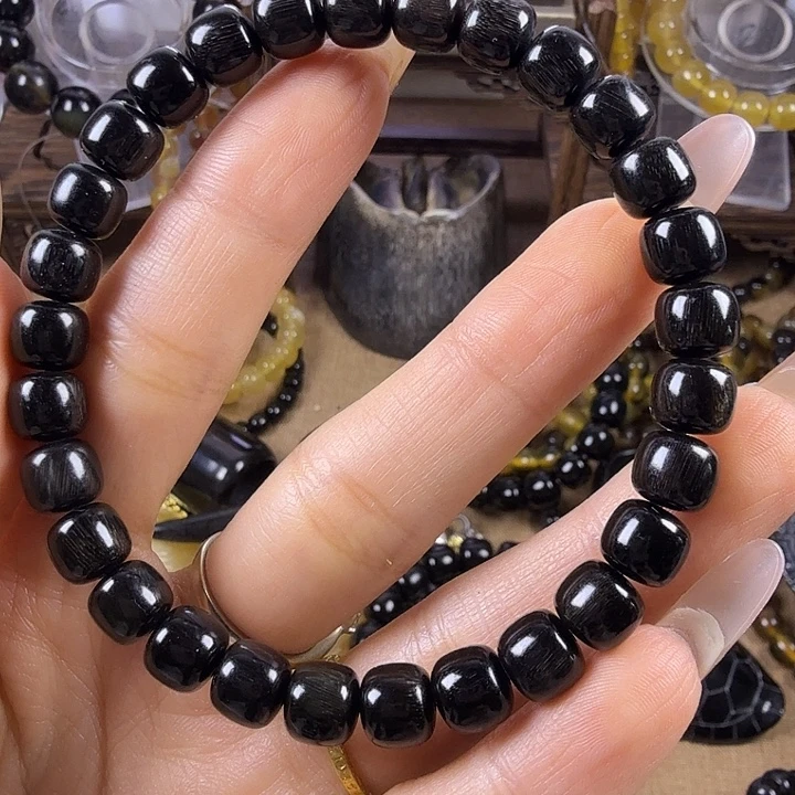 赵***ㅤ木质非金属8乘7纯黑手串