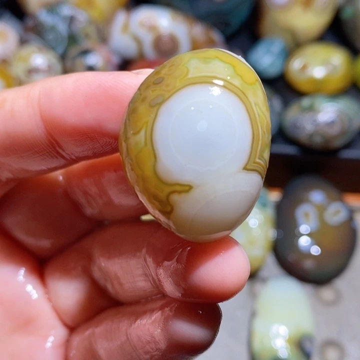 未镶嵌玛瑙/玉髓珠宝半成品63