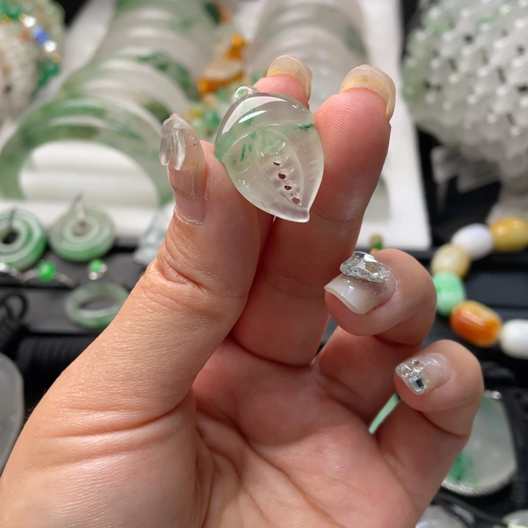 吊坠(不含链)未镶嵌石英质玉瑞***宝