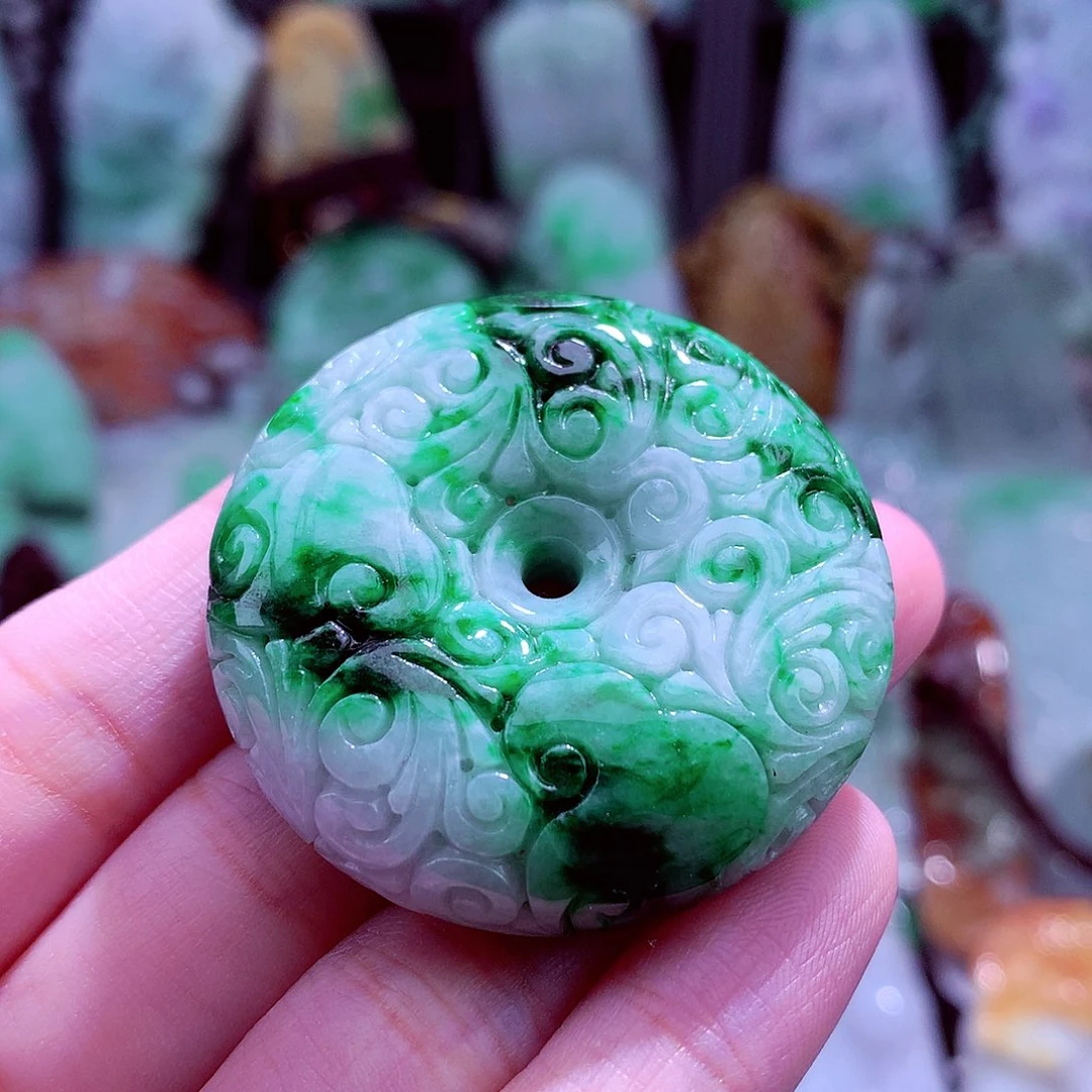 颈饰未镶嵌翡翠天然