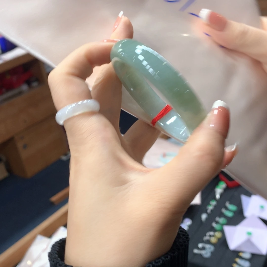 未镶嵌手镯翡翠买断