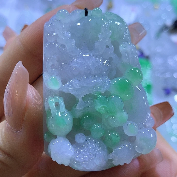 翡翠未镶嵌颈饰天然翡翠A货吊坠