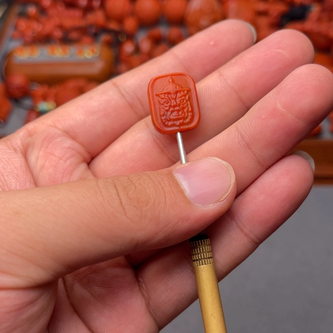 未镶嵌配饰南红玛瑙