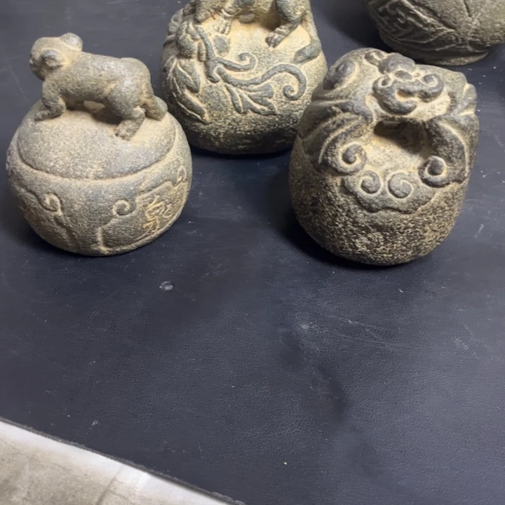 石材三个小石权老鼠蝙蝠