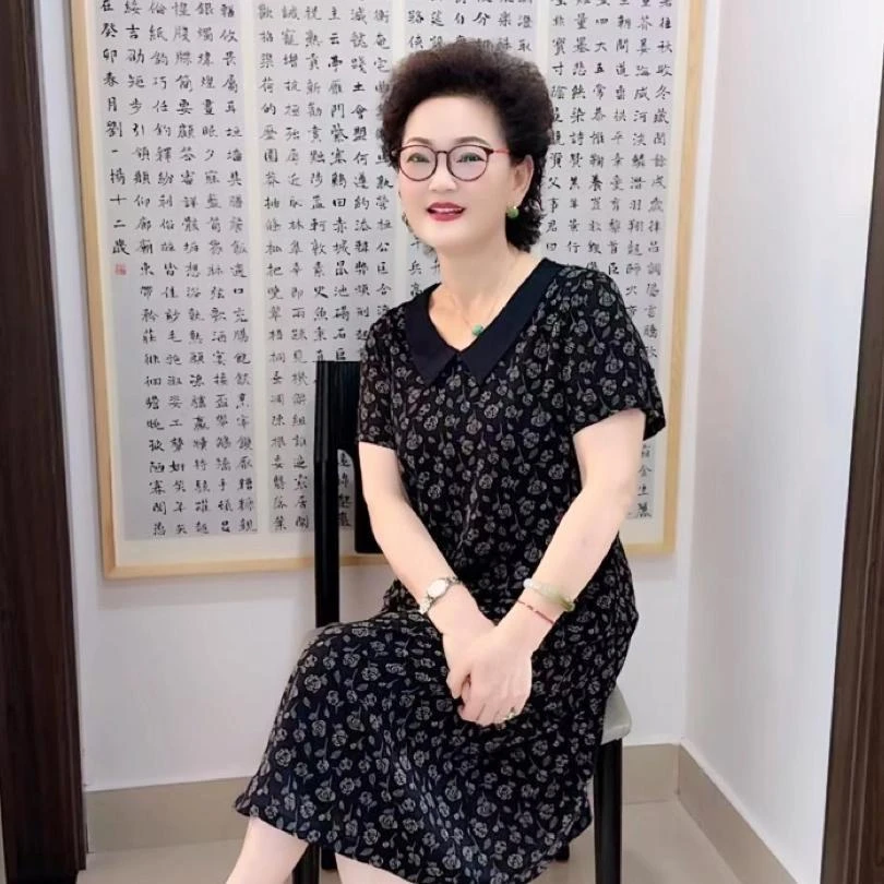 2025夏季新款时尚百搭显瘦短袖碎花妈妈连衣裙中老年女装裙子