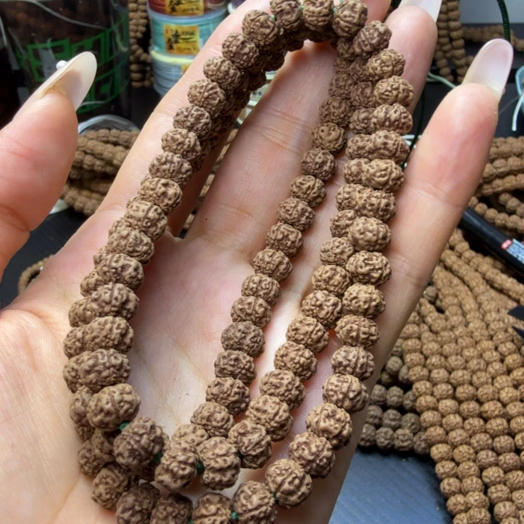 金刚菩提吊坠飞碟雪爪1条