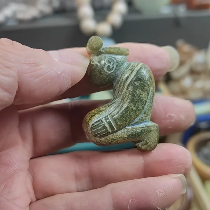 和田玉（糖玉）未镶嵌挂件