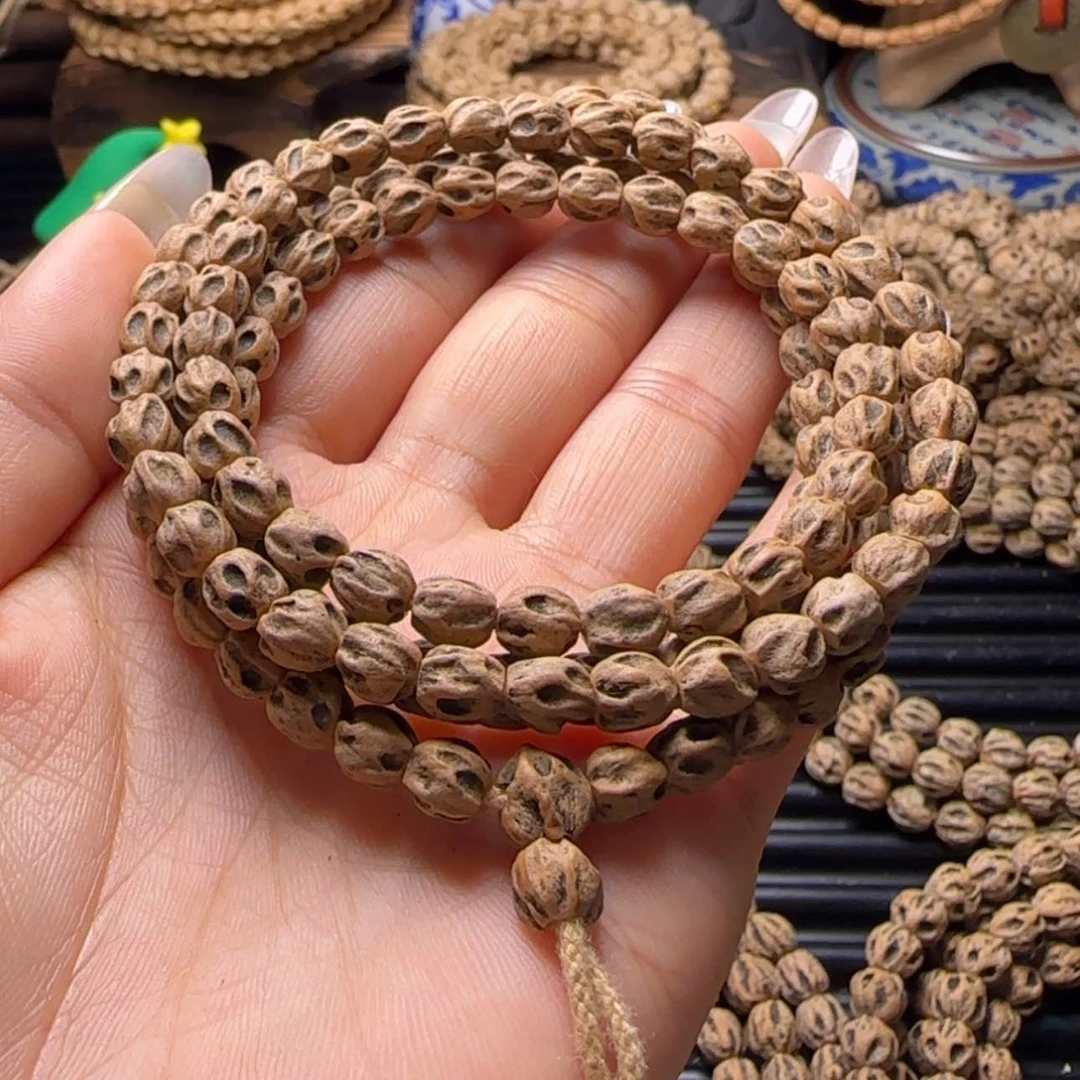 【闪购商品】吊坠柏香籽/百香籽奥****兽