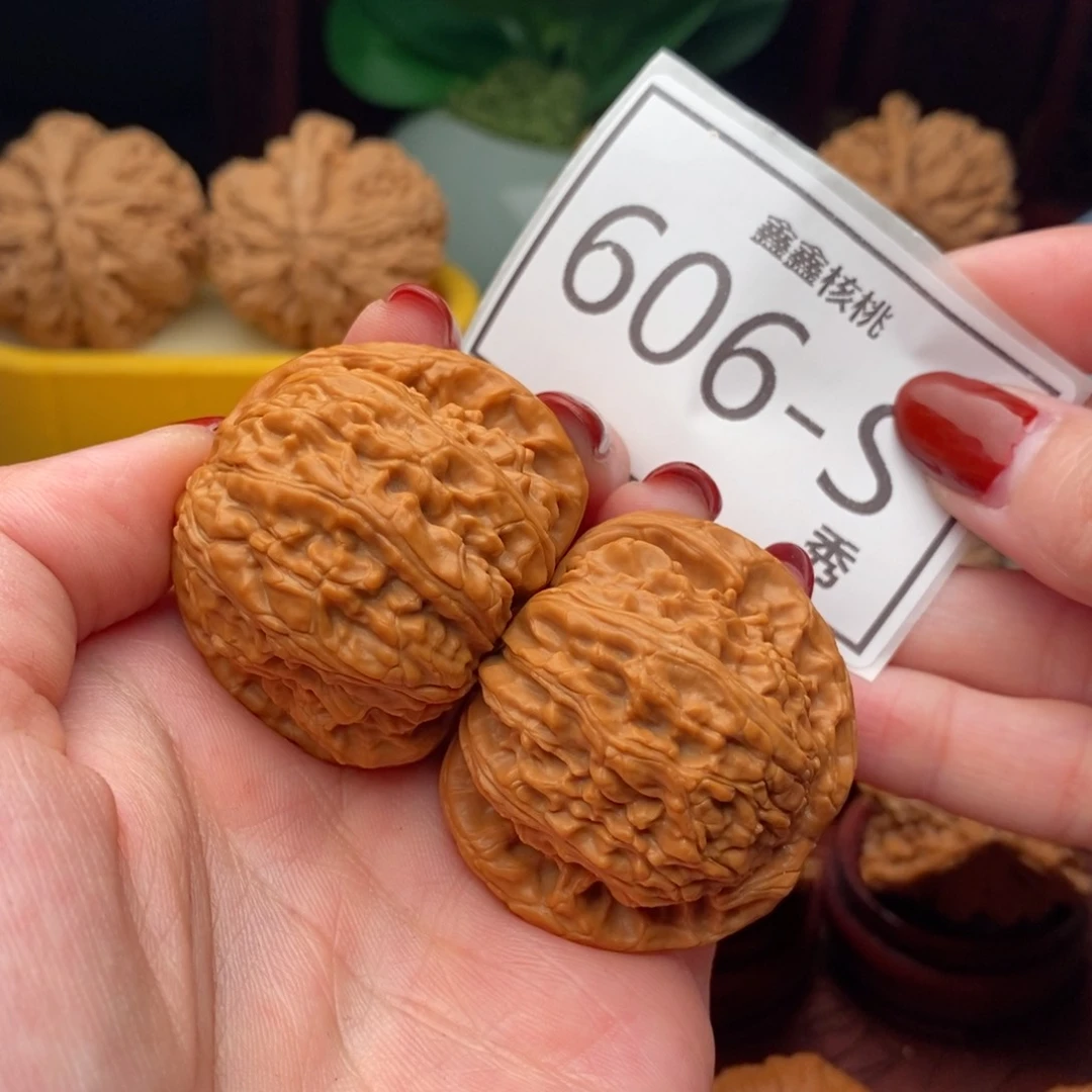 文玩核桃把件白狮41