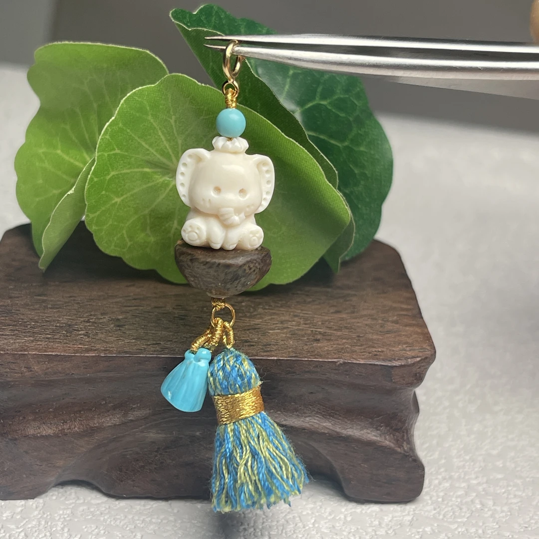 【彩矿】天然猛犸牙吊坠，配件18k，多样性发其一，无证