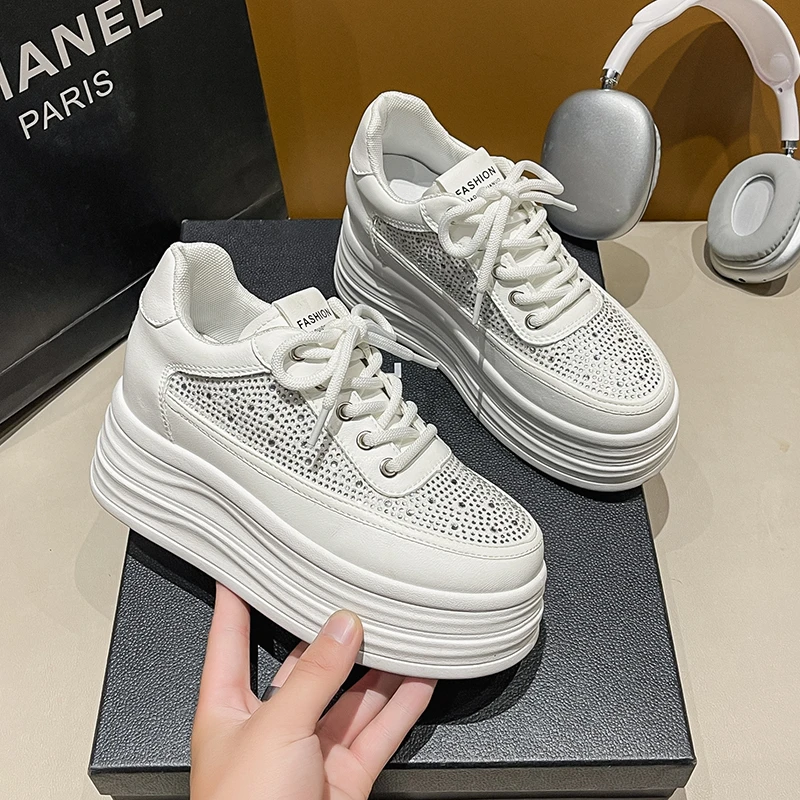 水钻小白鞋女厚底增高时尚百搭休闲单鞋2025网红爆款学生鞋白色