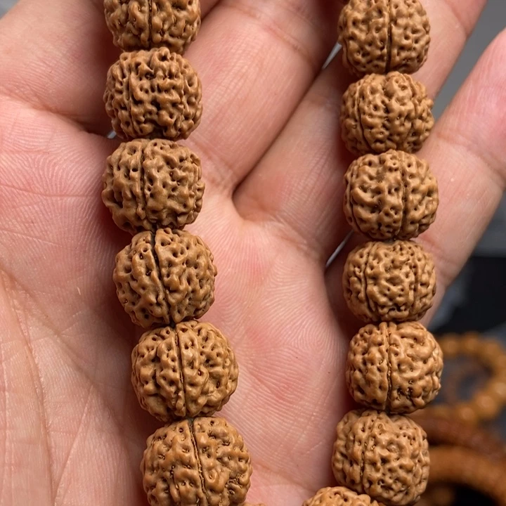 猴头核桃吊坠文玩手串