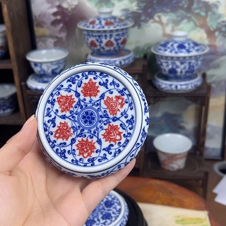杯子陶缠枝莲釉里红盖置