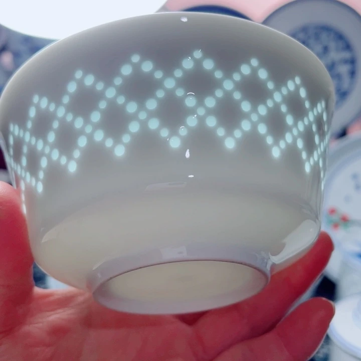 青花玲珑5寸饭碗网格
