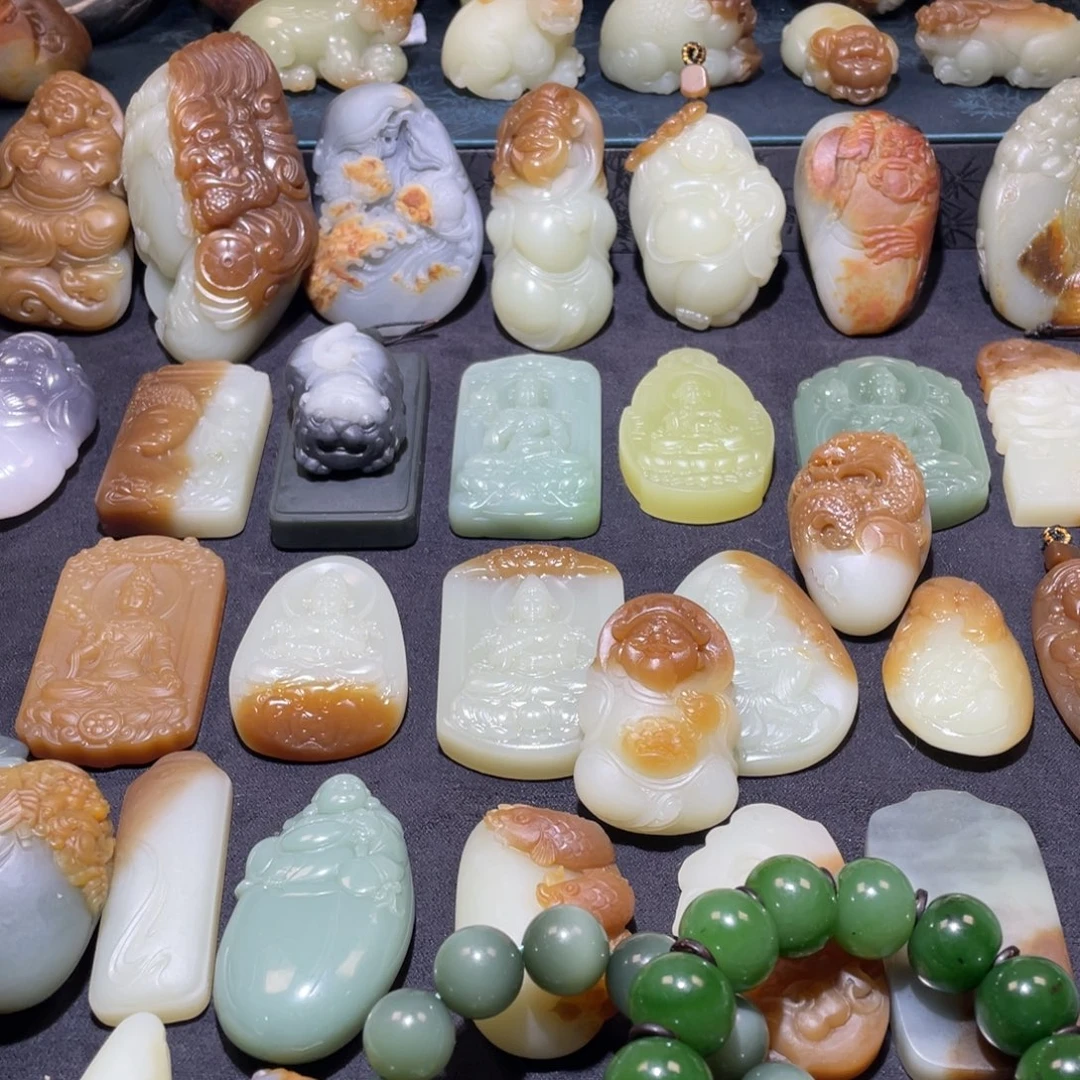 和田玉未镶嵌挂件