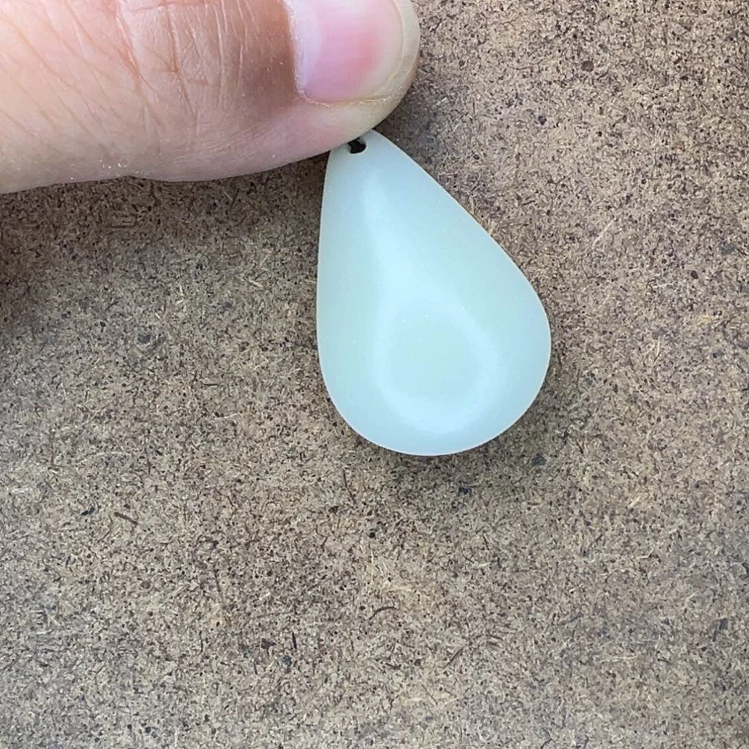 和田玉未镶嵌颈饰清***?