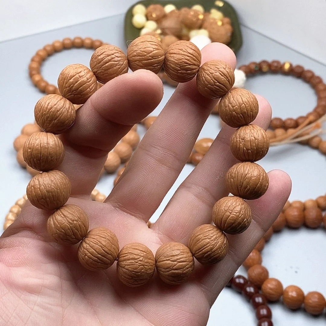 甜****桃核吊坠福袋手串1825