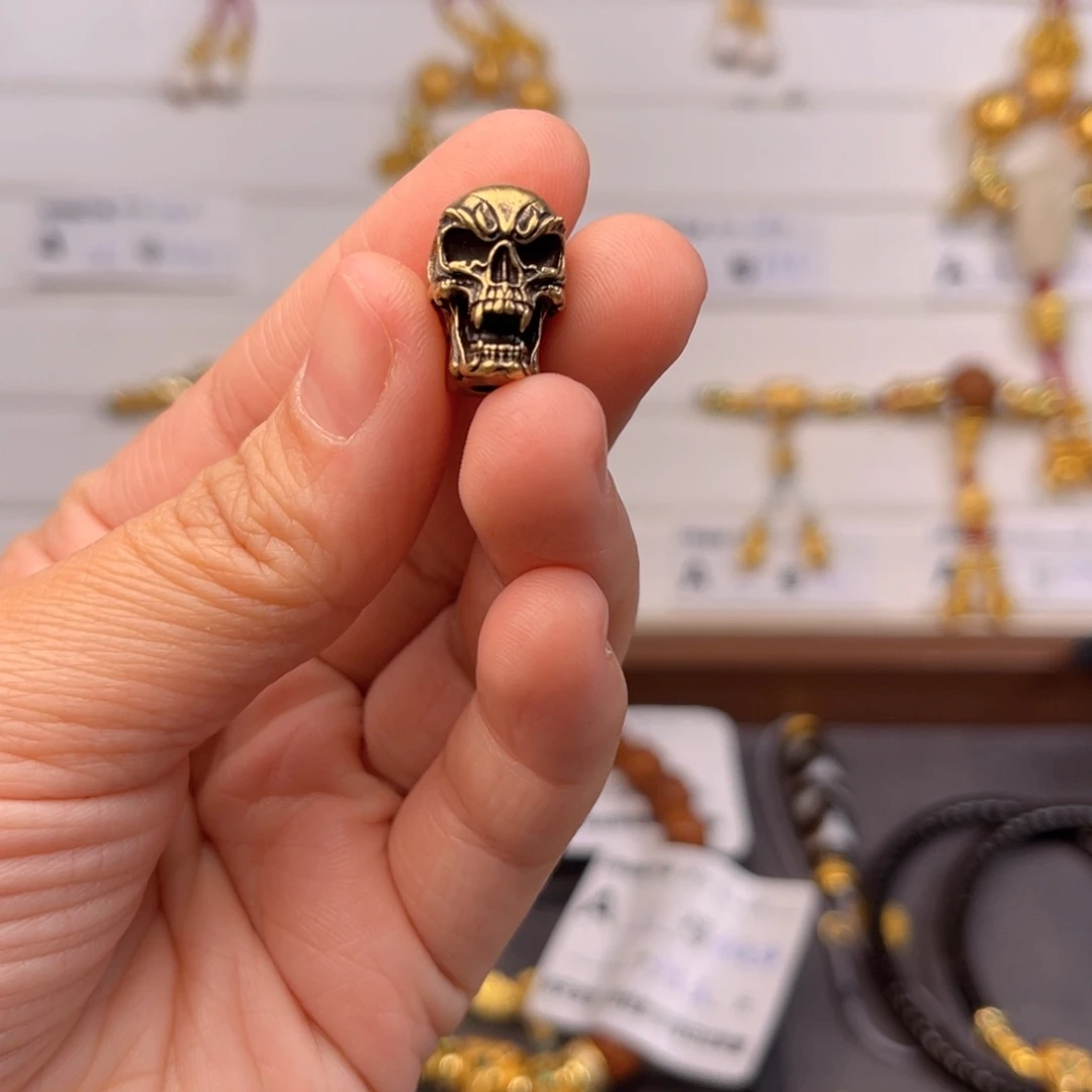 琉璃颈饰恶灵三通一颗