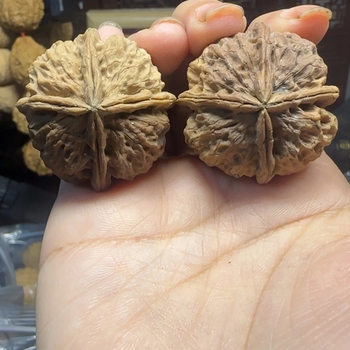 吊坠文玩核桃37磐石四棱花彩