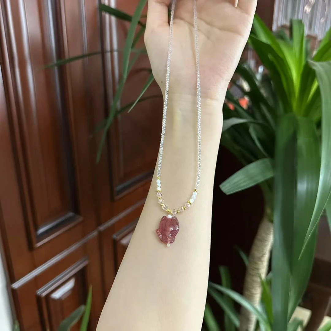 草莓晶狐小众项链